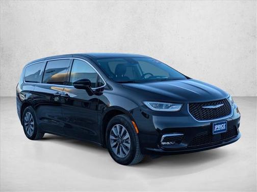 2024 Chrysler Pacifica Hybrid Select