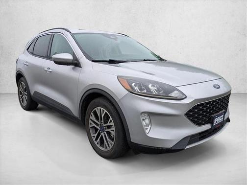 Ingot Silver Metallic 2020 Ford Escape SEL