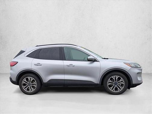 Ingot Silver Metallic 2020 Ford Escape SEL