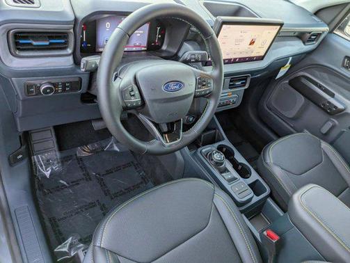 Carbonized Gray Metallic 2025 Ford Maverick Lobo Standard