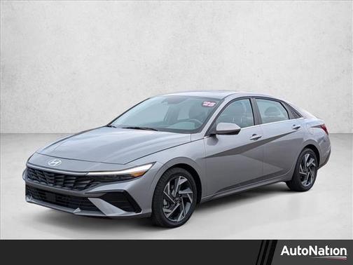 2025 Hyundai ELANTRA SEL