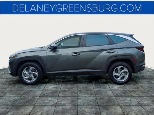 2023 Hyundai TUCSON SE