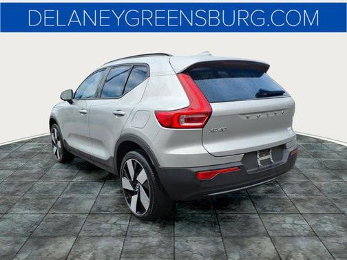 Silver Dawn Metallic 2023 Volvo XC40 Recharge Pure Electric Twin Ultimate