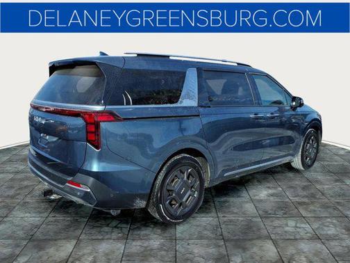 2025 Kia Carnival SX