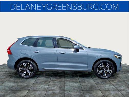 2022 Volvo XC60 B5 Momentum