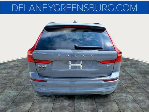 2022 Volvo XC60 B5 Momentum