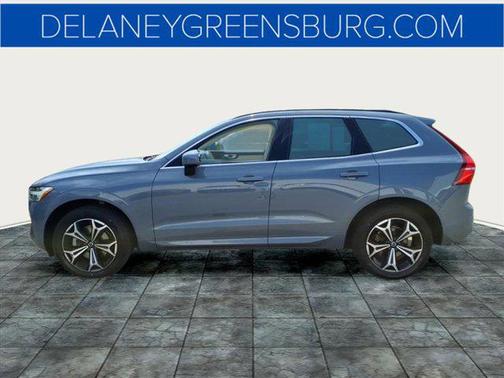 2022 Volvo XC60 B5 Momentum