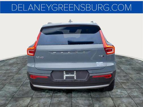 2020 Volvo XC40 T5 Momentum