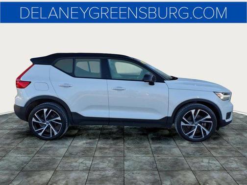 2019 Volvo XC40 T5 R-Design