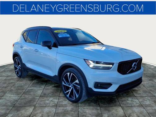 2019 Volvo XC40 T5 R-Design