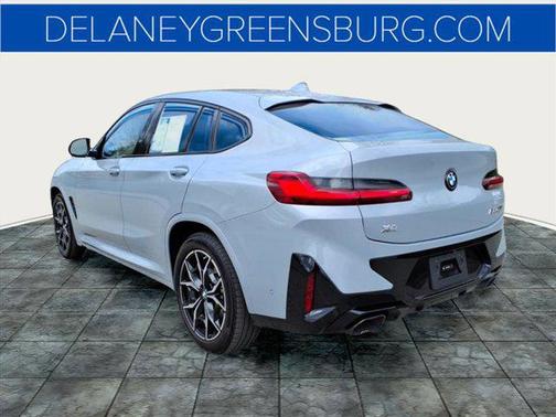 2024 BMW X4 M40i