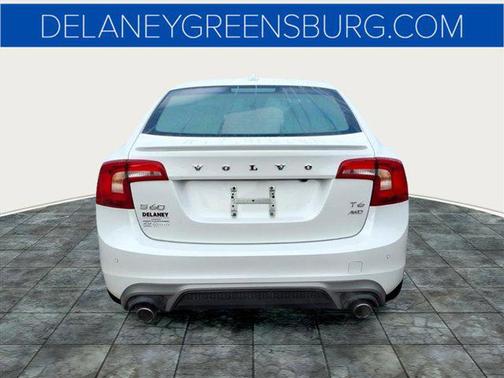 2017 Volvo S60 T6 R-Design Platinum