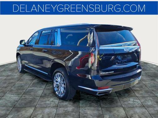 2023 Cadillac Escalade ESV Premium Luxury
