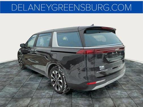 2022 Kia Carnival EX