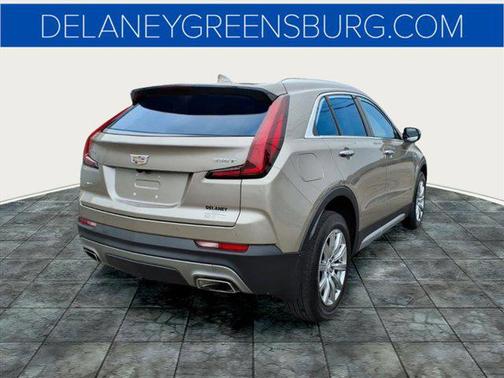 2023 Cadillac XT4 Premium Luxury