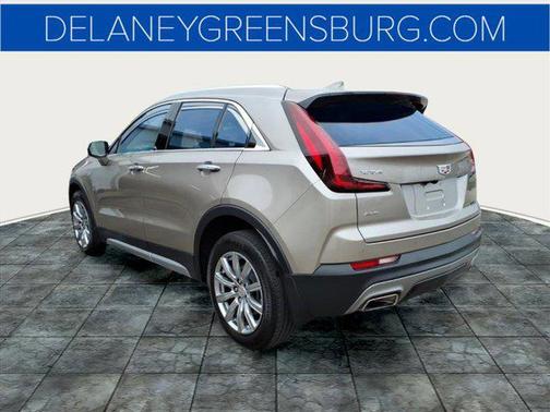 2023 Cadillac XT4 Premium Luxury