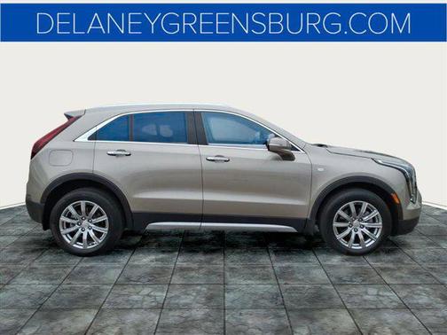 2023 Cadillac XT4 Premium Luxury