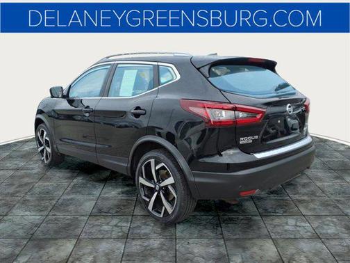 2022 Nissan Rogue Sport SL