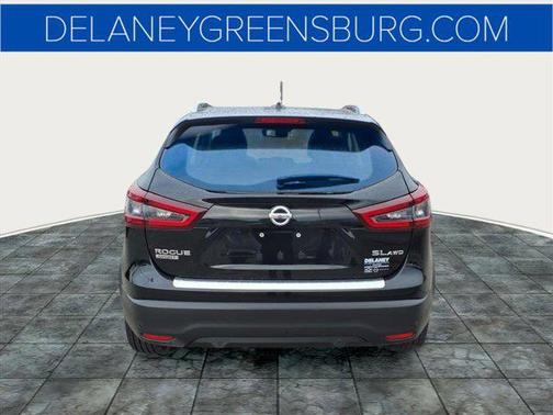 2022 Nissan Rogue Sport SL