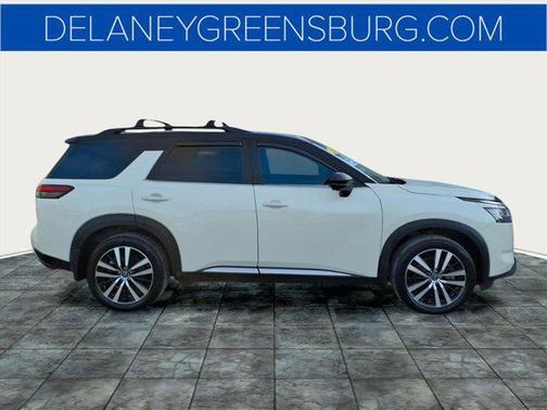 2024 Nissan Pathfinder Platinum