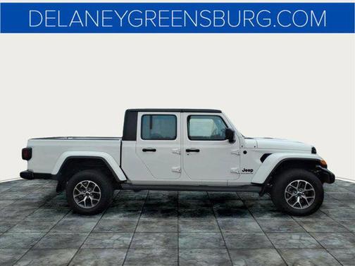 2024 Jeep Gladiator Sport S