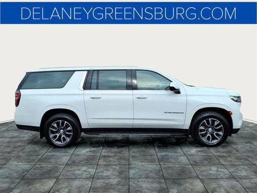 2022 Chevrolet Suburban LT