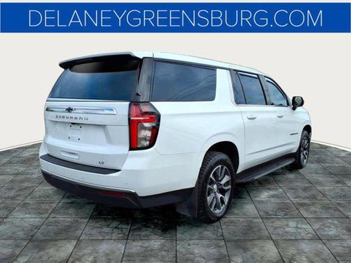 2022 Chevrolet Suburban LT