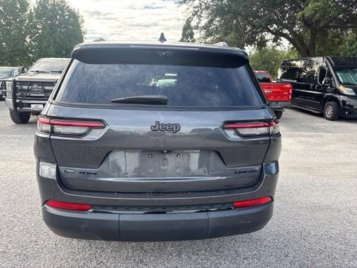 Metallic 2023 Jeep Grand Cherokee LIMITED
