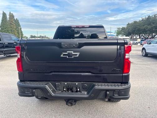 Dark Ash Metallic 2024 Chevrolet Silverado 1500 ZR2