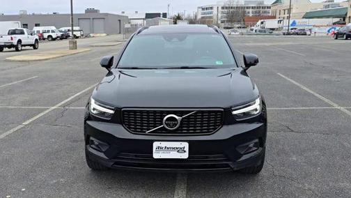 2019 Volvo XC40 T5 R-Design