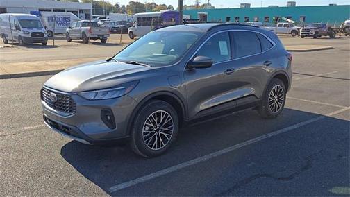 2025 Ford Escape PHEV SE