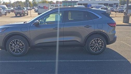 2025 Ford Escape PHEV SE