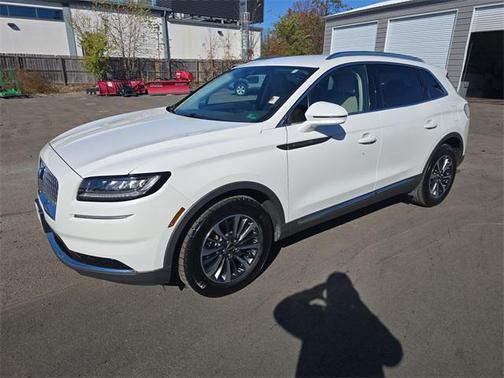 2022 Lincoln Nautilus Standard