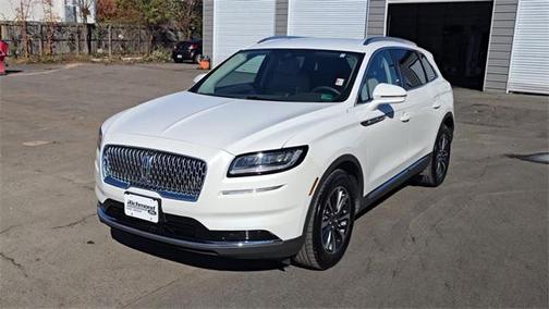 2022 Lincoln Nautilus Standard