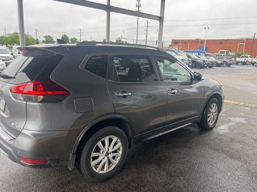 Gun Metallic 2019 Nissan Rogue SV