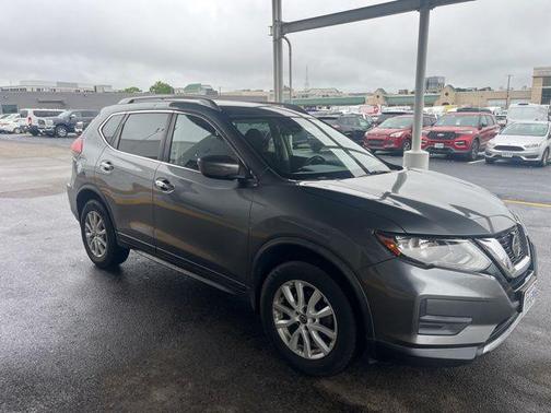 Gun Metallic 2019 Nissan Rogue SV