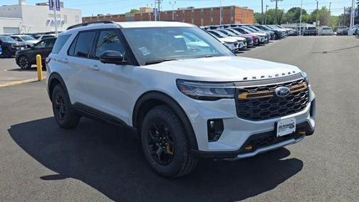 Space White Metallic 2026 Ford Explorer Tremor