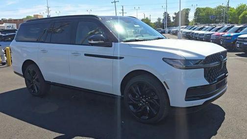 Pristine White Metallic Tri-Coat 2026 Lincoln Navigator Black Label