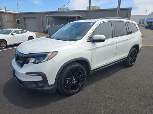 Platinum White Pearl 2021 Honda Pilot AWD Special Edition