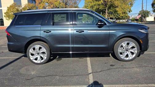 2025 Lincoln Navigator Reserve