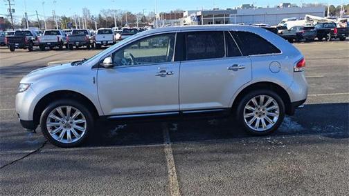 2013 Lincoln MKX Base
