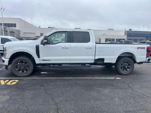 Oxford White 2024 Ford F-350 Lariat