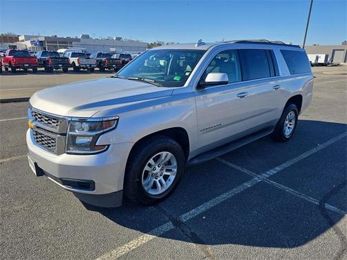2017 Chevrolet Suburban LT