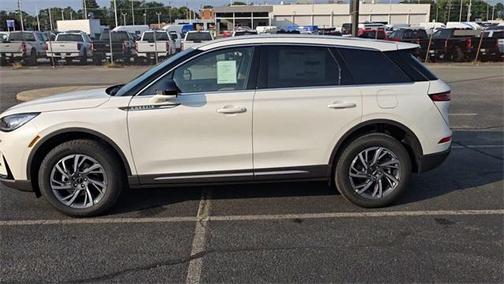 2025 Lincoln Corsair Premiere