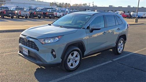 2020 Toyota RAV4 XLE