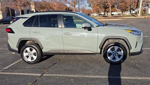 2020 Toyota RAV4 XLE