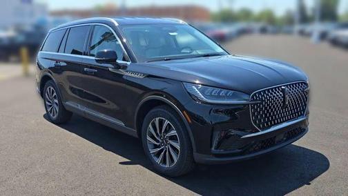 Infinite Black Metallic Clearcoat 2026 Lincoln Aviator Premiere