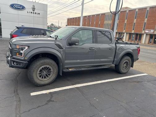 2020 Ford F-150 Raptor