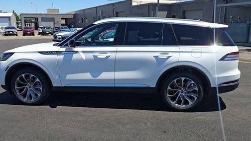 Pristine White Metallic Tri-Coat 2026 Lincoln Aviator Reserve AWD