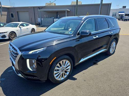 Becketts Black 2020 Hyundai PALISADE Limited